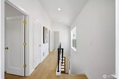 5948 18 Avenue SW #2, Seattle, WA 98106 - Photo 21