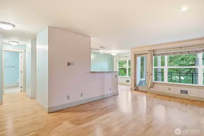 22910 90th Avenue W #E304, Edmonds, WA 98026 - Photo 9