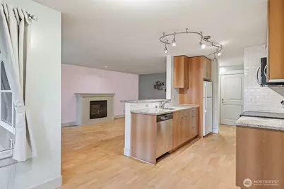 22910 90th Avenue W #E304, Edmonds, WA 98026 - Photo 13