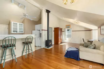 7205 NE Dolphin Drive, Bainbridge Island, WA 98110 - Photo 33