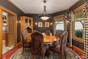 7205 NE Dolphin Dr, Bainbridge Island, WA 98110 - Photo 11