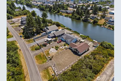 911 Mount Olympus Avenue SE, Ocean Shores, WA 98569 - Photo 25
