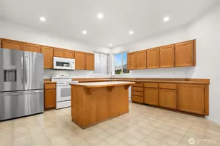 15506 67th Ave Ct E, Puyallup, WA 98375 - Photo 11