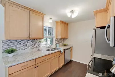 12116 NE 137th Place, Kirkland, WA 98034 - Photo 5
