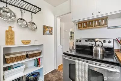 8526 17th Avenue NE, Seattle, WA 98115 - Photo 15