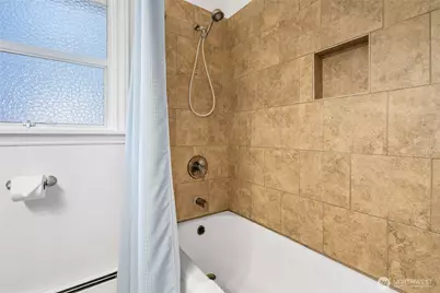 8526 17th Avenue NE, Seattle, WA 98115 - Photo 21