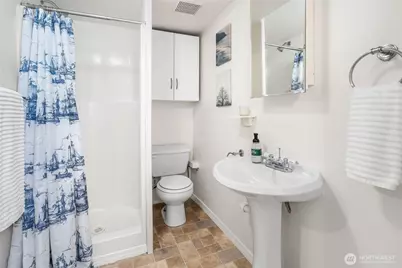 8526 17th Avenue NE, Seattle, WA 98115 - Photo 27
