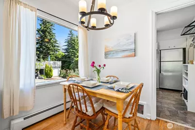 8526 17th Avenue NE, Seattle, WA 98115 - Photo 9