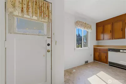 8643 Yakima Avenue S, Tacoma, WA 98444 - Photo 29