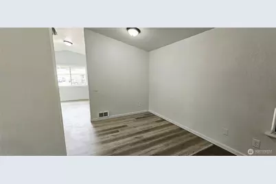 9050 Quinault Drive NE, Olympia, WA 98516 - Photo 7