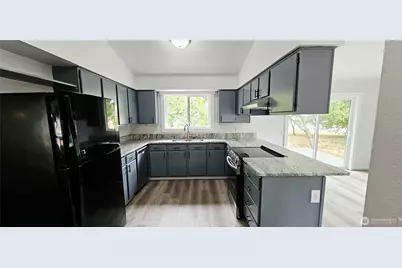 9050 Quinault Drive NE, Olympia, WA 98516 - Photo 5