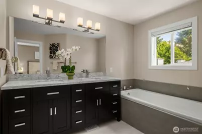 104 9th Lane #127, Kirkland, WA 98033 - Photo 13