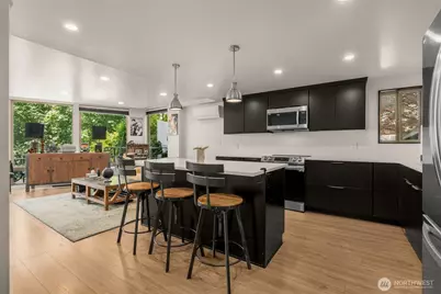 507 W Mercer St #401, Seattle, WA 98119 - Photo 5