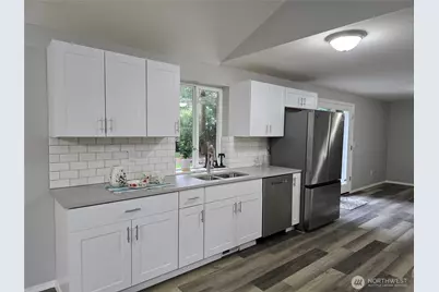 1911 154th Street Ct E, Tacoma, WA 98445 - Photo 5