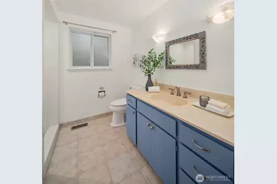 4301 72nd Avenue W, University Place, WA 98466 - Photo 11