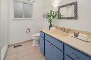 4301 72nd Ave W, University Place, WA 98466 - Photo 11