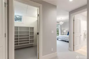 1 Ward St, Seattle, WA 98109 - Photo 17