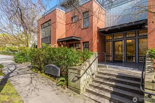 1 Ward St, Seattle, WA 98109 - Photo 33