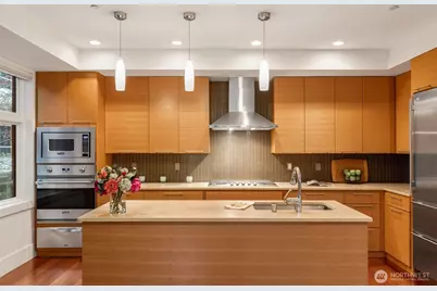1 Ward Street #C, Seattle, WA 98109 - Photo 11