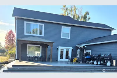13711 Vickery Avenue E, Tacoma, WA 98446 - Photo 3