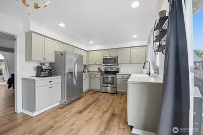 916 Summer Meadows Court, Sedro Woolley, WA 98284 - Photo 11
