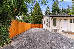 1402 159th St Ct E, Tacoma, WA 98445 - Photo 35