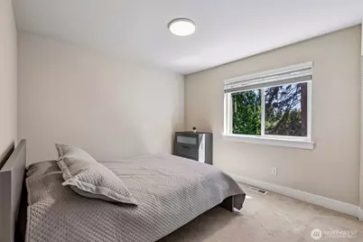 19729 Meridian Place W, Bothell, WA 98012 - Photo 31