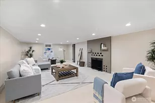 15705 84th Ave NE, Kenmore, WA 98028 - Photo 17
