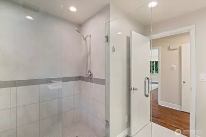15705 84th Avenue NE, Kenmore, WA 98028 - Photo 13