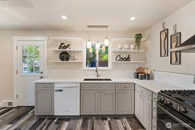 15705 84th Avenue NE, Kenmore, WA 98028 - Photo 11