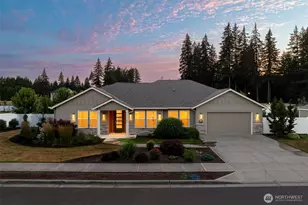 175 Annabelle St, Castle Rock, WA 98611 - Photo 1
