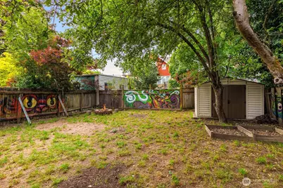 414 N 46th Street, Seattle, WA 98103 - Photo 23