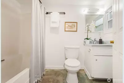414 N 46th Street, Seattle, WA 98103 - Photo 15