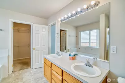 6401 60th Street W, University Place, WA 98467 - Photo 29