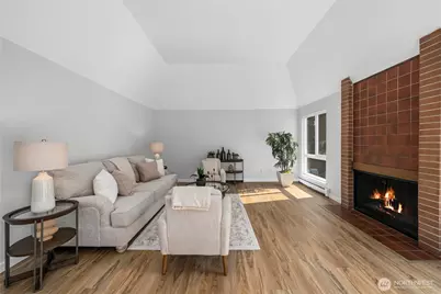 10221 NE 16th Street #H7, Bellevue, WA 98004 - Photo 17