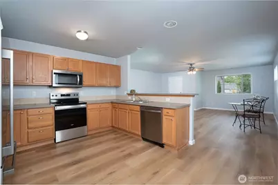 17821 36th Avenue E, Tacoma, WA 98446 - Photo 11