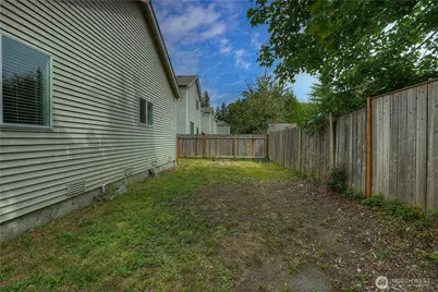 17821 36th Avenue E, Tacoma, WA 98446 - Photo 19