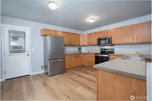 17821 36th Ave E, Tacoma, WA 98446 - Photo 9