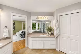 24819 SE 14th St, Sammamish, WA 98075 - Photo 19
