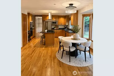 24819 SE 14th Street, Sammamish, WA 98075 - Photo 11