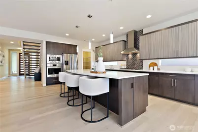 10034 Slater Avenue NE, Kirkland, WA 98033 - Photo 11