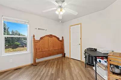 20321 124th Street Ct E, Sumner, WA 98391 - Photo 21