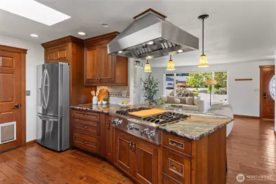 10501 25th Drive SE, Everett, WA 98208 - Photo 5