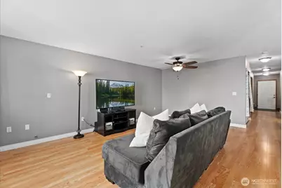 1318 37th Street #1408, Everett, WA 98201 - Photo 5