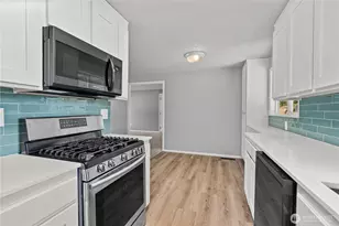 17655 SE 267th Pl, Covington, WA 98042 - Photo 5