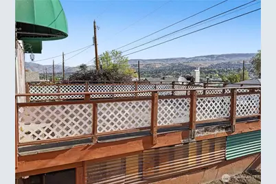 802 S Chelan Avenue, Wenatchee, WA 98801 - Photo 21