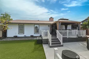 353 SE Highland Park Dr, College Place, WA 99324 - Photo 33