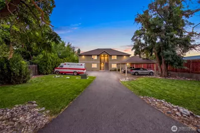 1005 Cascade Street, Wenatchee, WA 98801 - Photo 1