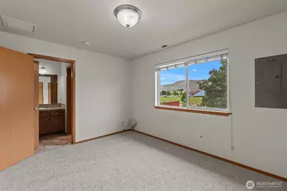 1005 Cascade Street, Wenatchee, WA 98801 - Photo 13