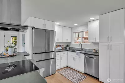 3203 35th Avenue S, Seattle, WA 98144 - Photo 11